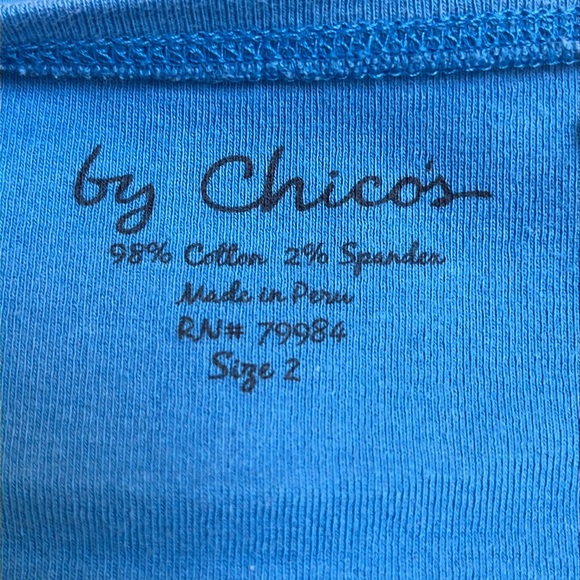 Chico's Blue Short Sleeve V-Neck Tee - Picture 3 of 4